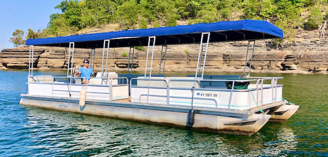 photo of Tritoon pontoon boat